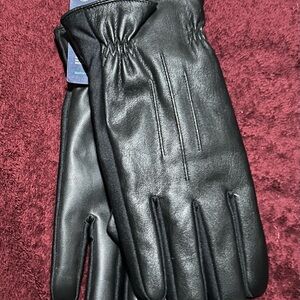 Brand New Isotoner Men’s Large Sleek Heat Gloves